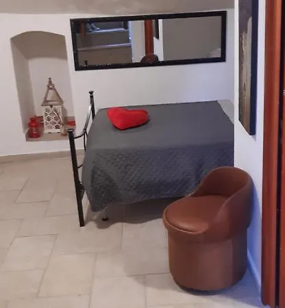 La Casetta Nel Claustro 2 Daire *